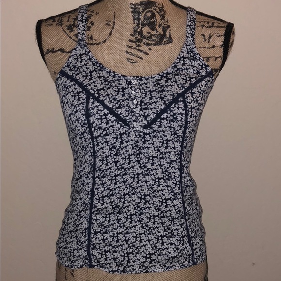 Vera Wang Princess Top - Picture 1 of 7